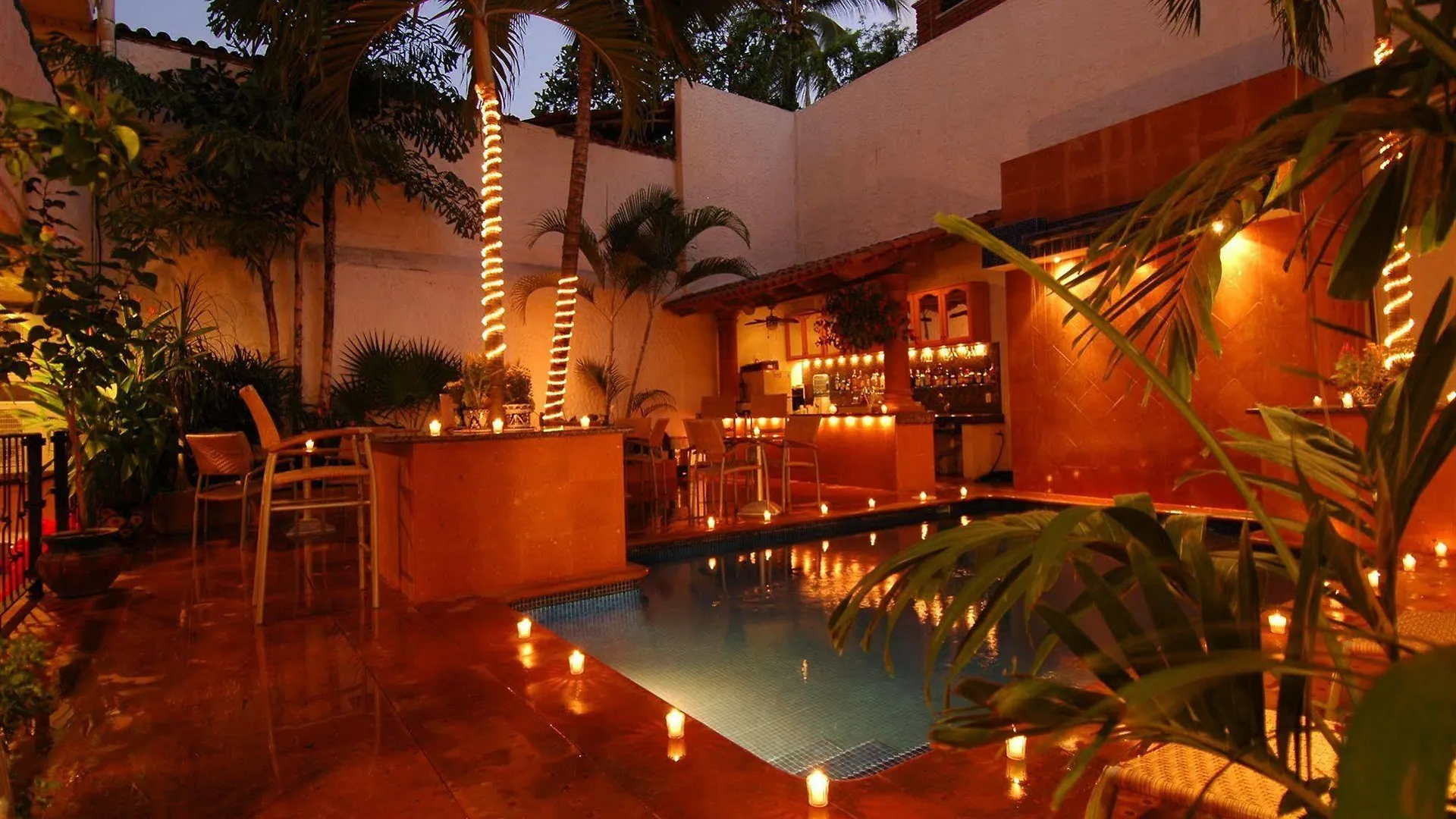 Hotel Mercurio - Gay Friendly Puerto Vallarta